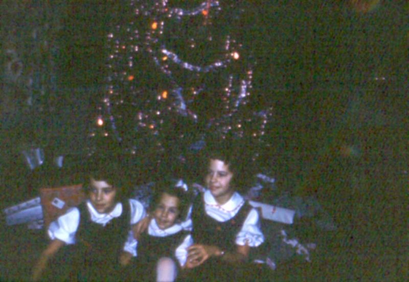 File:Vacation-Slides-1-three-girls-in-front-of-xmas-tree-1962.jpg